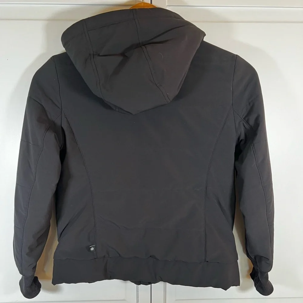 Athleta Coat Girl's Jump To It Lightweight Puffer Jacket Black Hooded M (8-10) - Picture 8 of 8